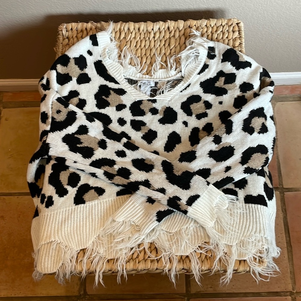 Cheetah Print cardigan sweater-Small (Rue21)